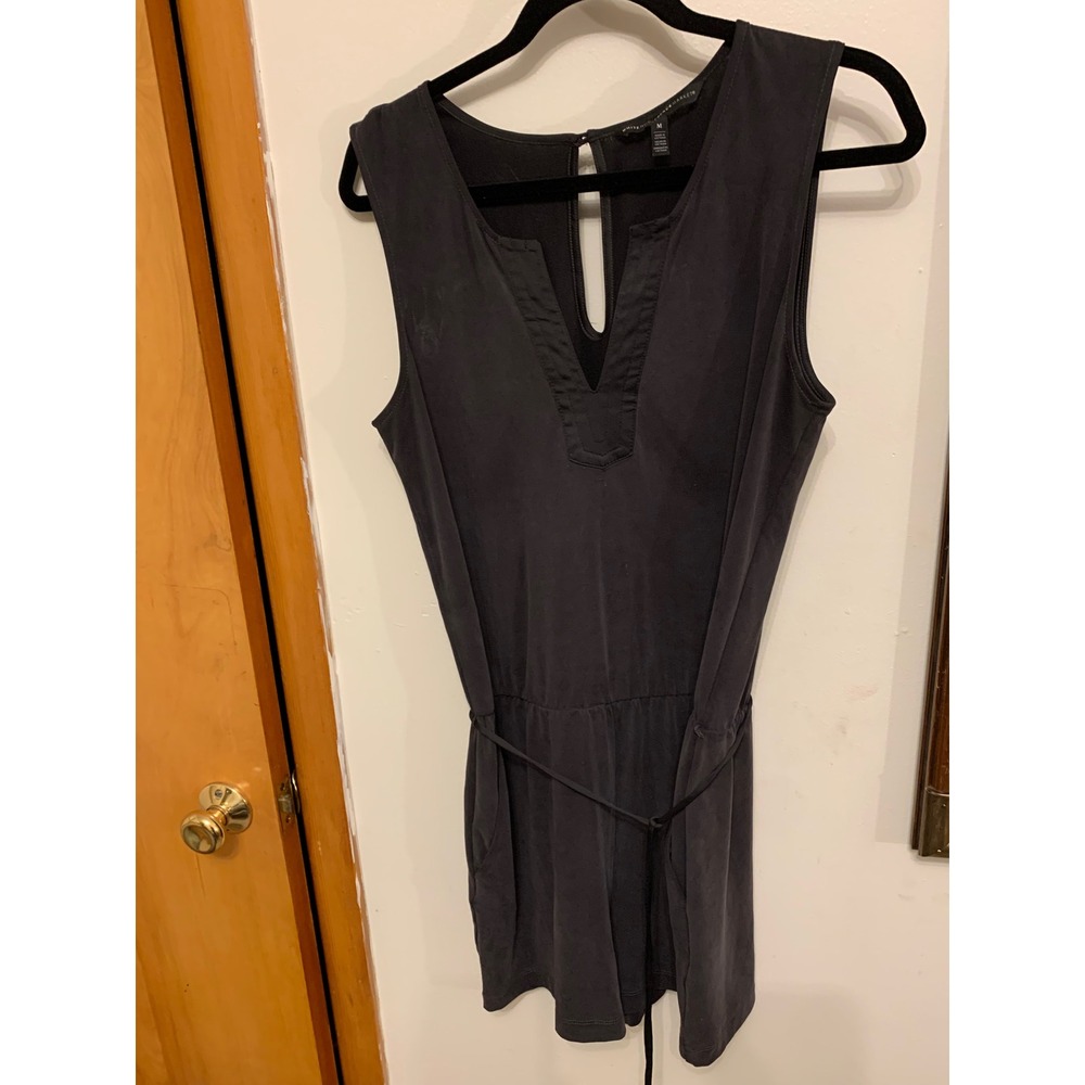 White‎ House Black Market slate Gray Sleeveless Romper With Tie Waist Size M